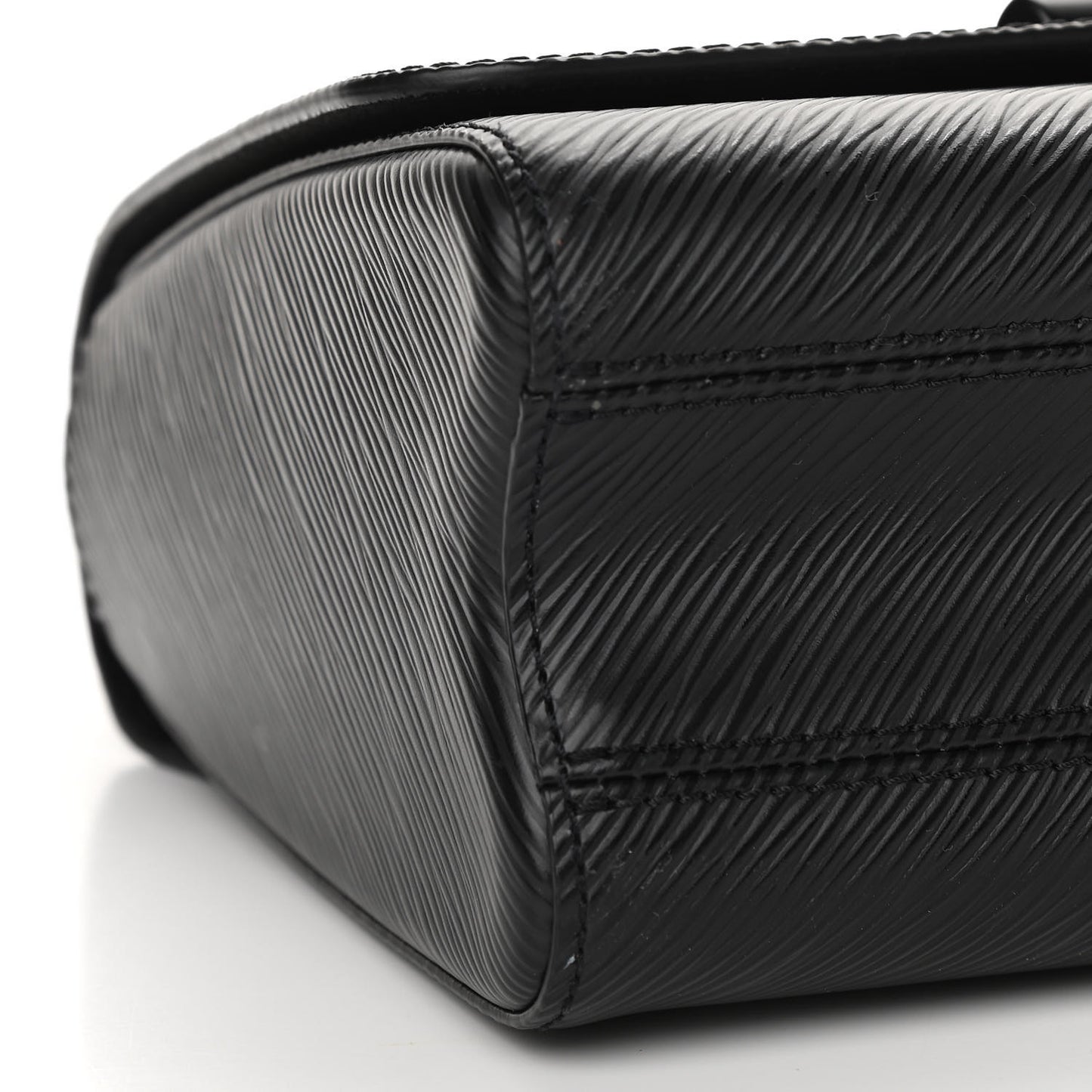 Epi Twist Shoulder Bag MM Matte Black