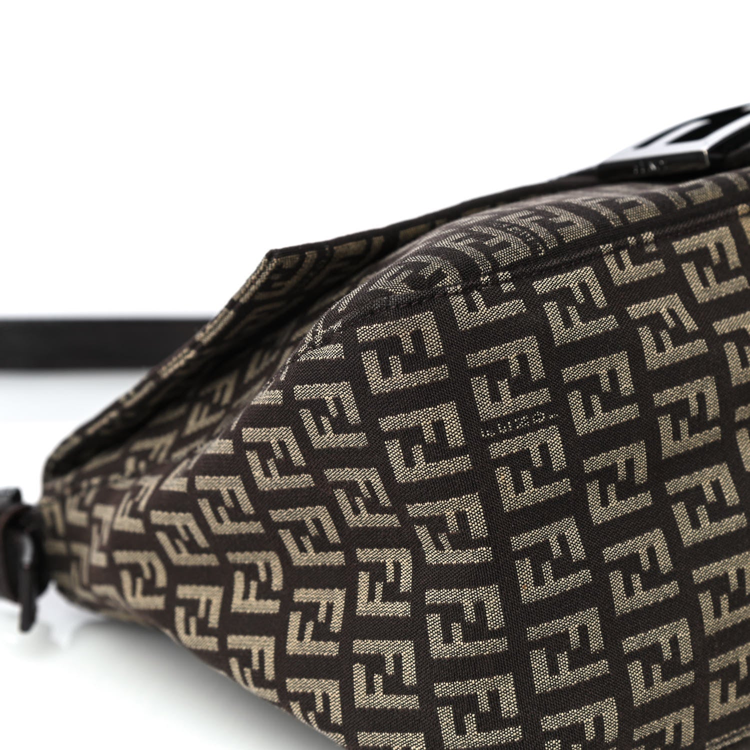 Fendi Zucchino Vitello Mama Baguette Testa di Moro Beige 20 of 26