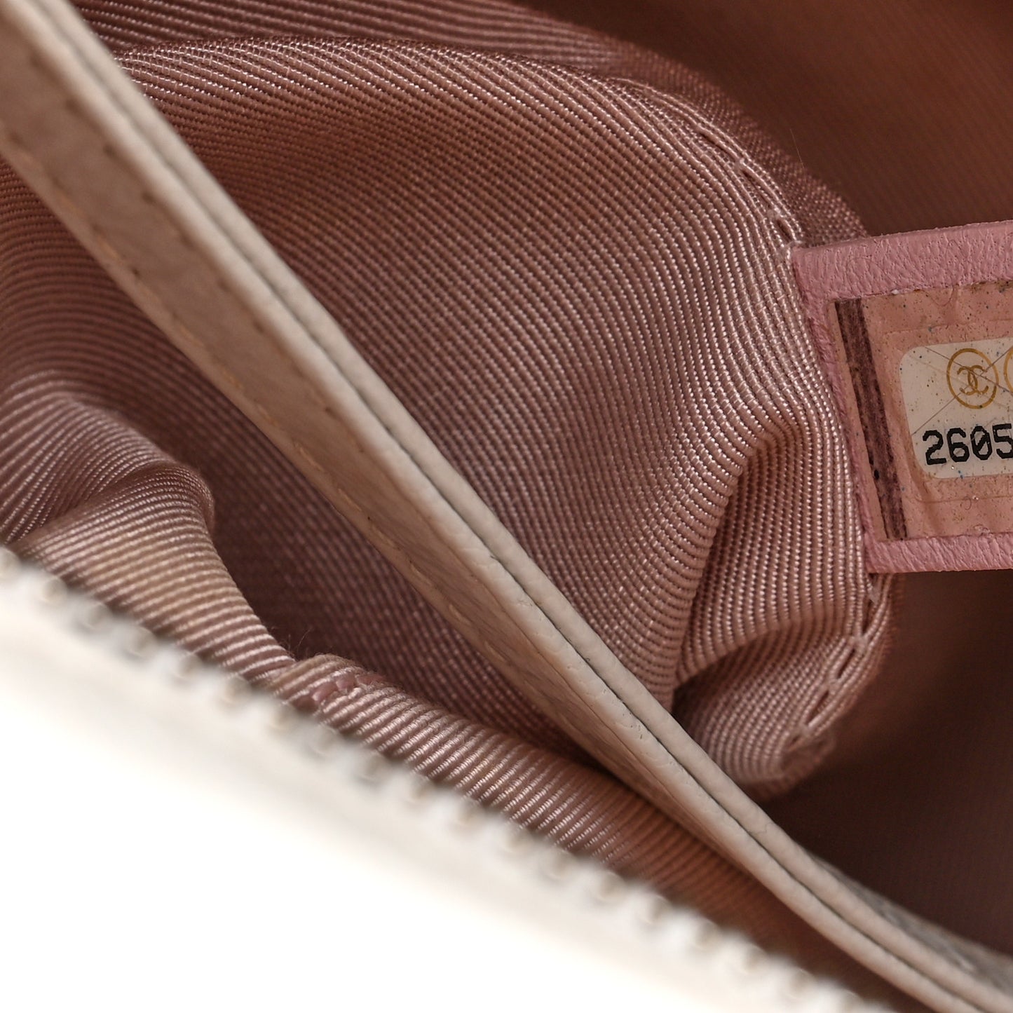 Patent Goatskin Quilted Medium Gabrielle Hobo White