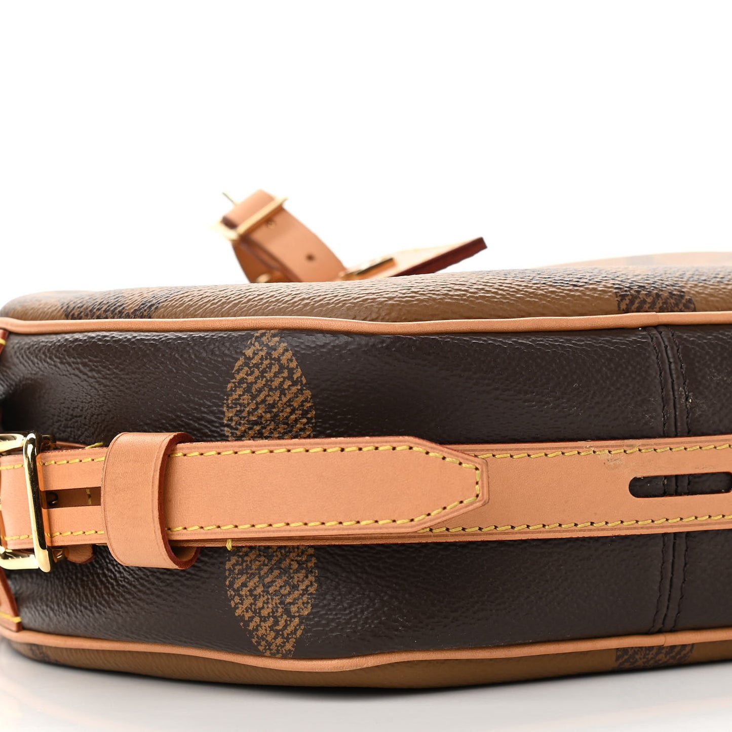 Reverse Monogram Giant Boite Chapeau Souple