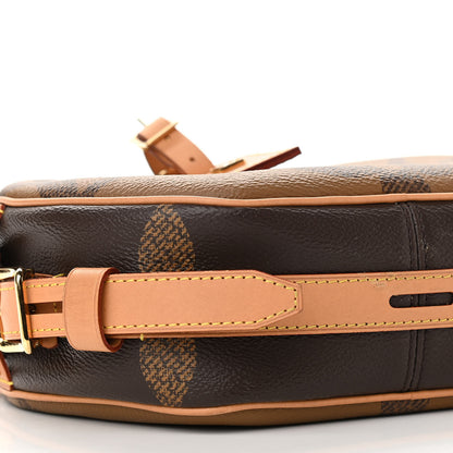 Louis Vuitton Reverse Monogram Giant Boite Chapeau Souple 8 of 13