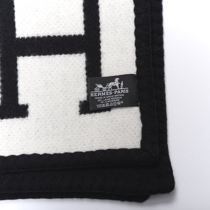 Hermes Wool Cashmere Avalon III Blanket Ecru Black 3 of 3