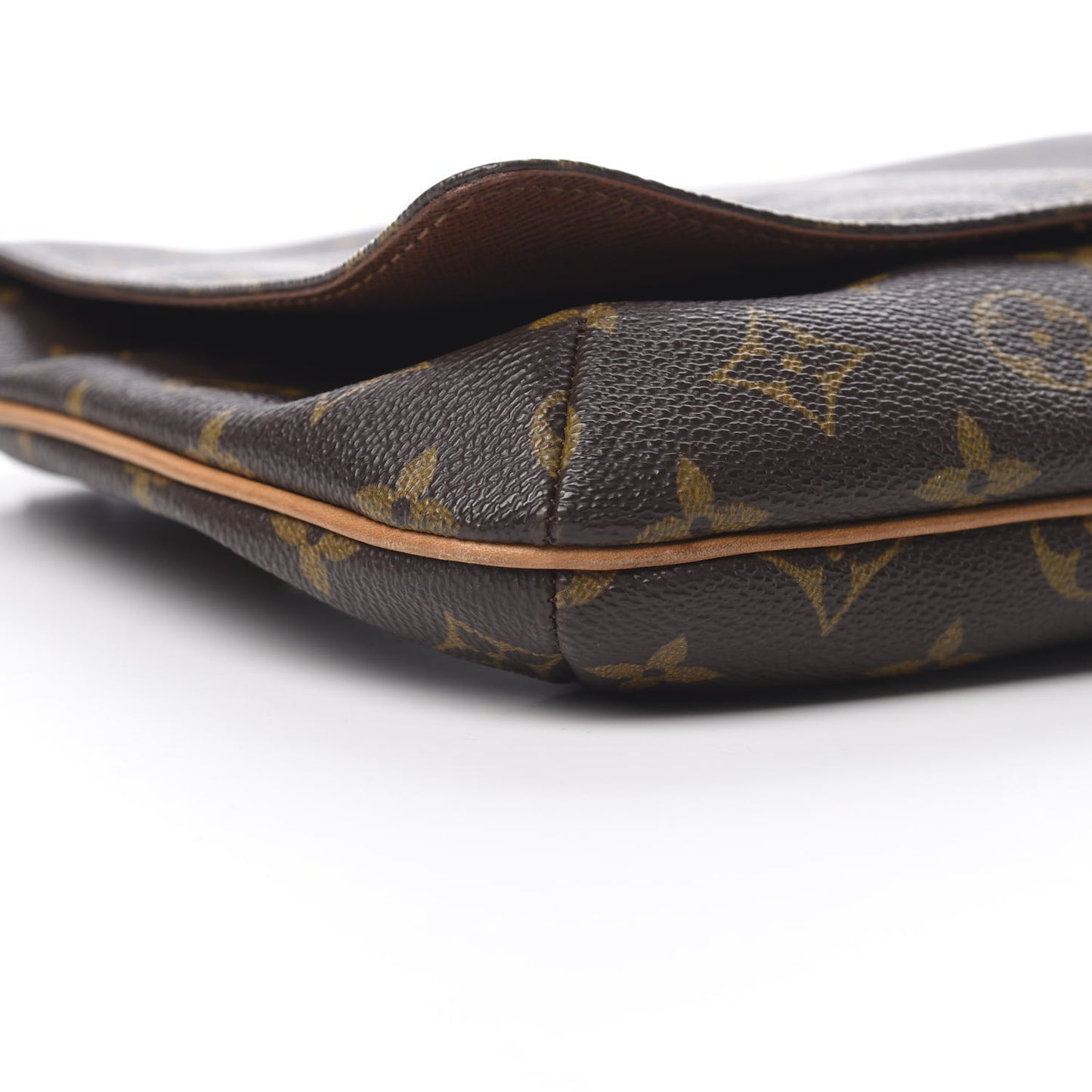 Monogram Musette Tango