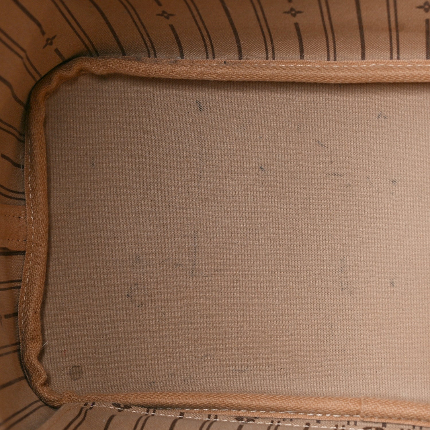 Louis Vuitton Monogram Neverfull MM 10 of 11