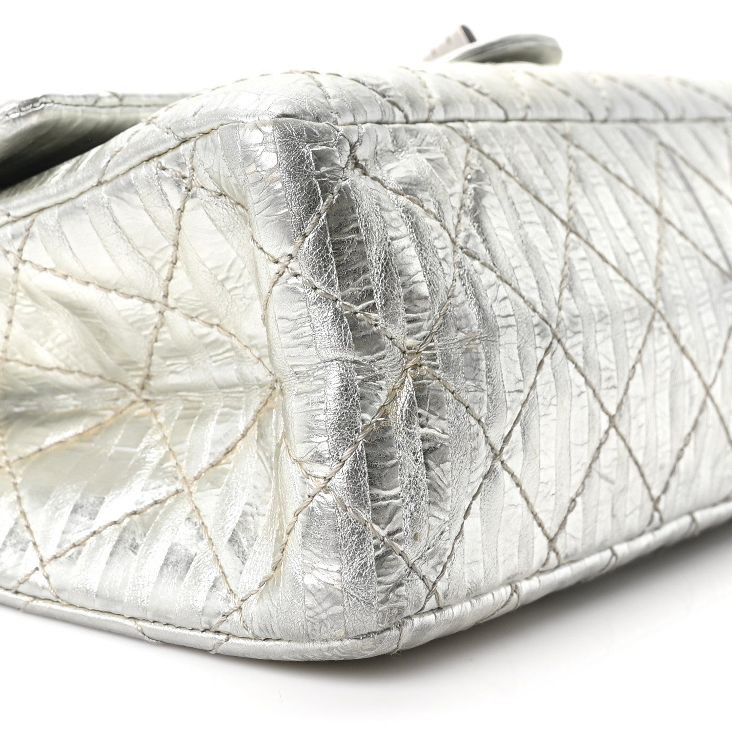 Chanel Metallic Striped Calfskin 2.55 Reissue 226 Flap Silver Silver 9 of 10