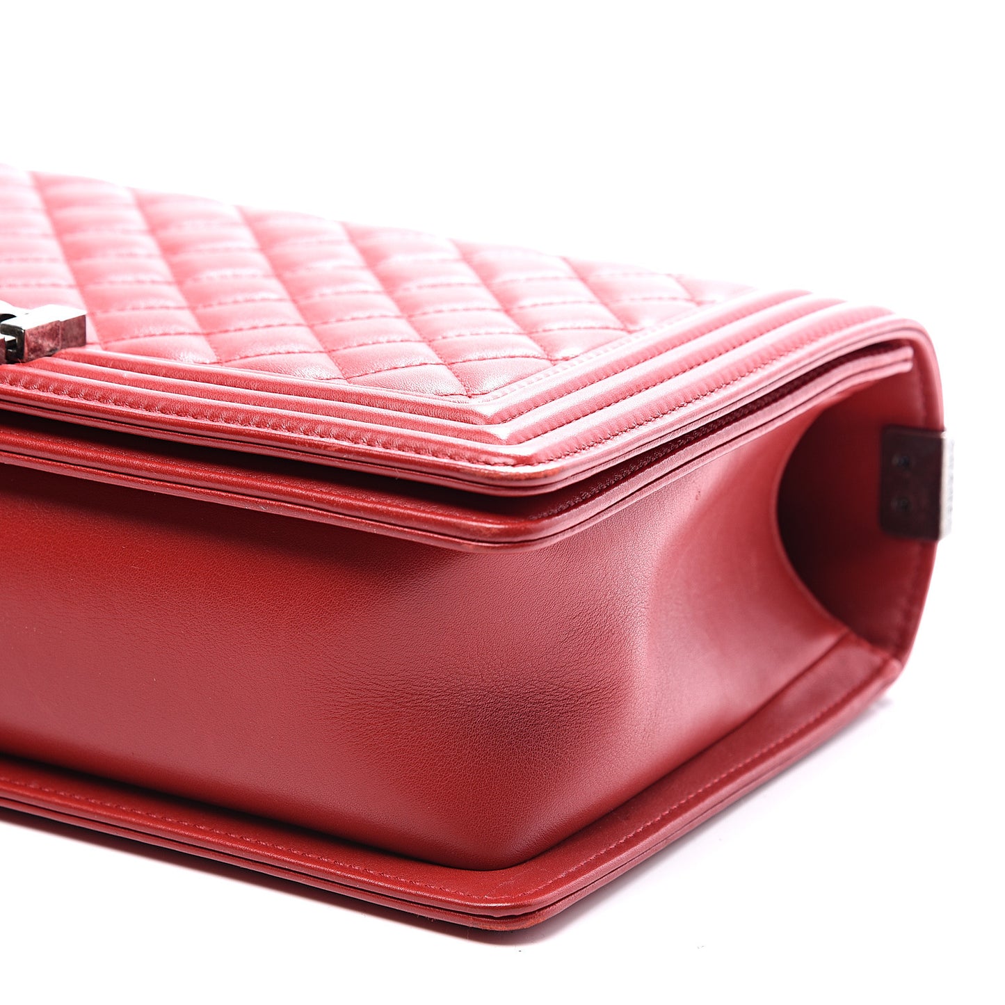 Lambskin Quilted New Medium Boy Flap Red