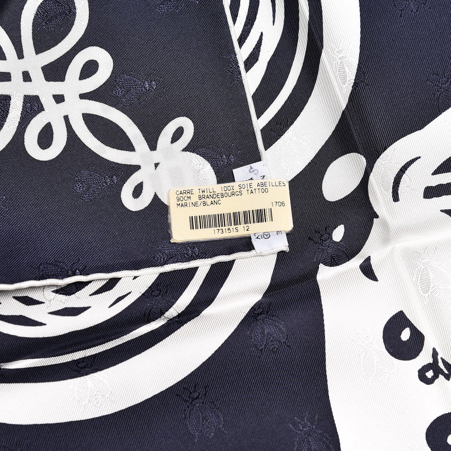 Silk Brandebourgs Tattoo Scarf 90 Marine Blanc