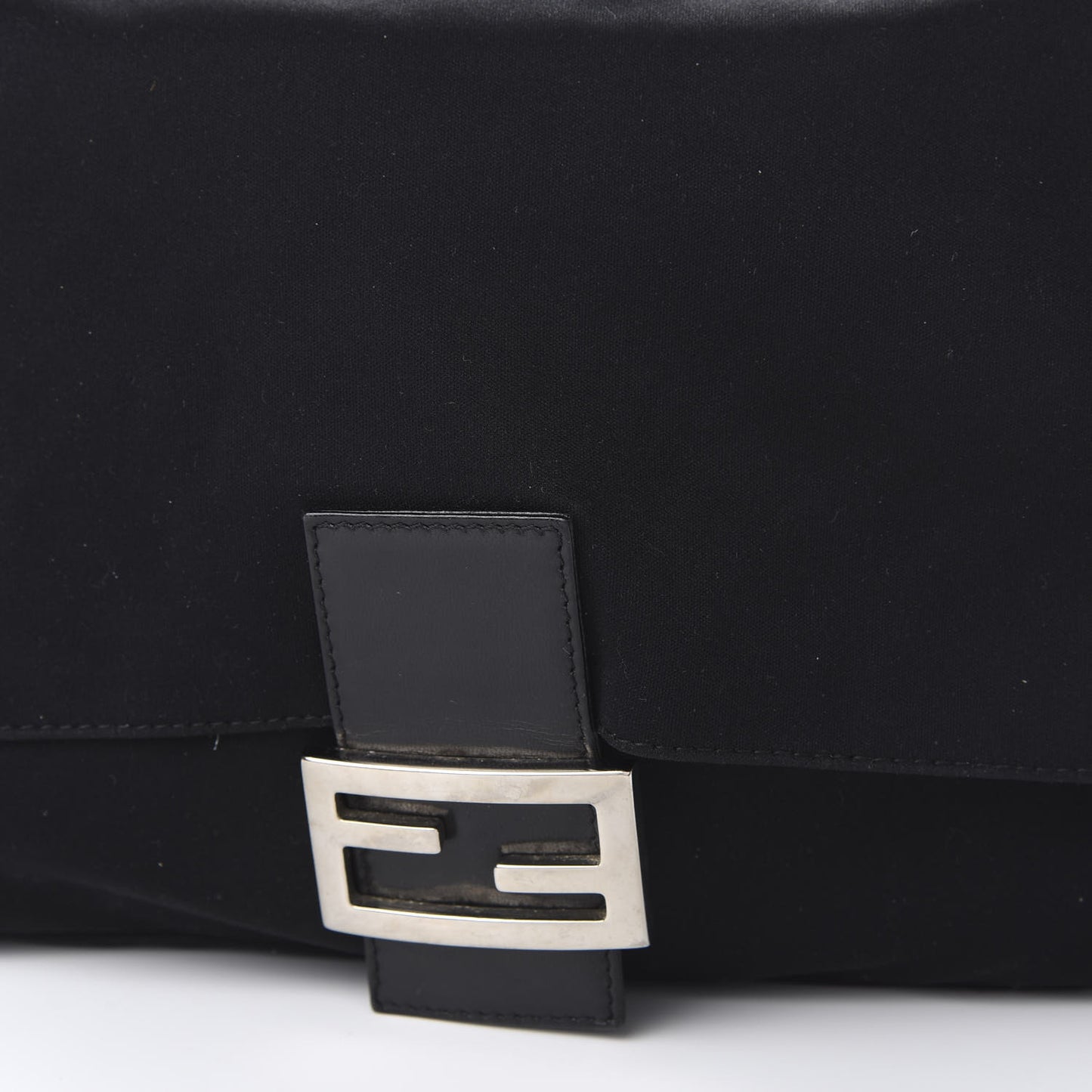Neoprene Mama Baguette Black