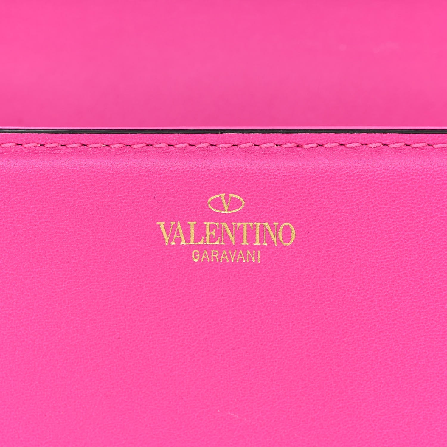 Valentino Garavani Calfskin Vlogo Loco Shoulder Bag Pink PP