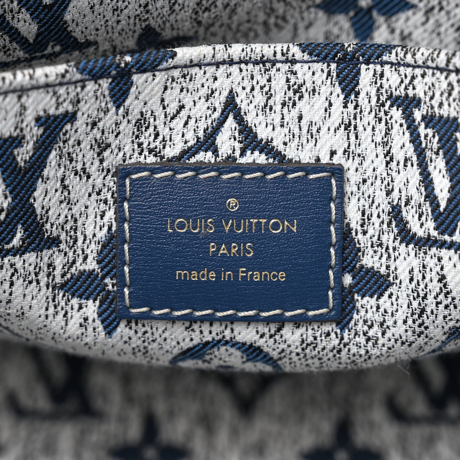 Louis Vuitton Monogram Jacquard Denim Onthego MM Bleu 6 of 9