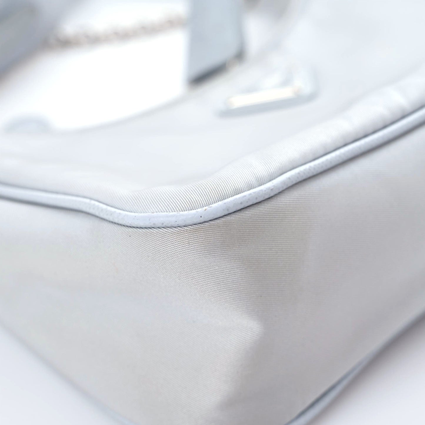 Re-Nylon Saffiano Re-Edition 2005 Shoulder Bag Fiordaliso