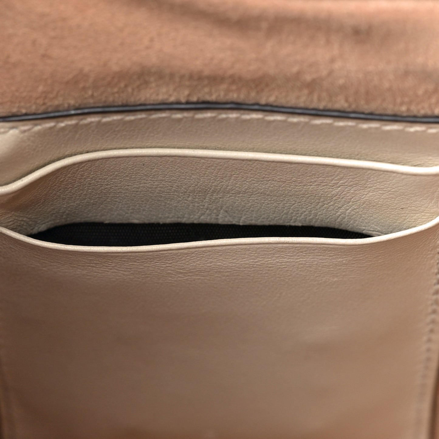 Calfskin Matelasse Mini GG Marmont 2.0 Bucket Bag White
