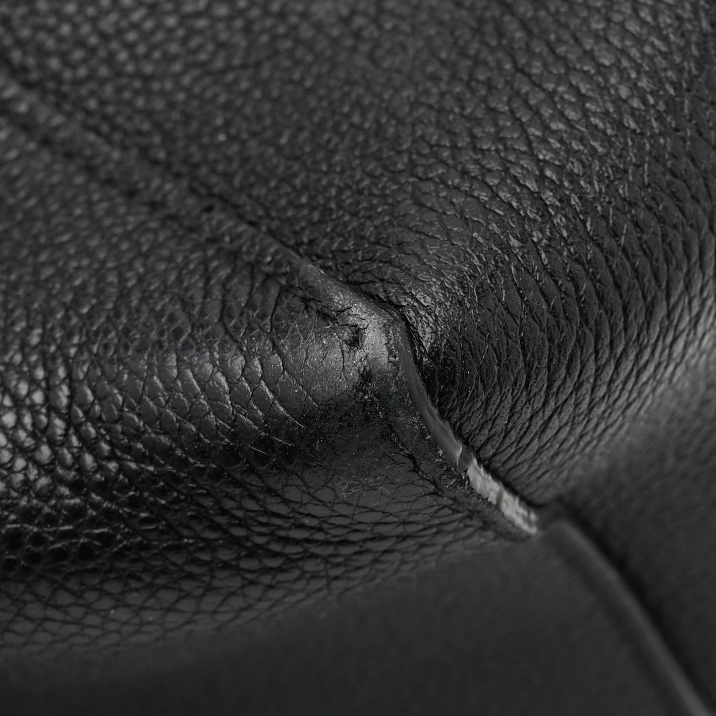 Soft Grained Calfskin Medium Belt Cabas Phantom Black