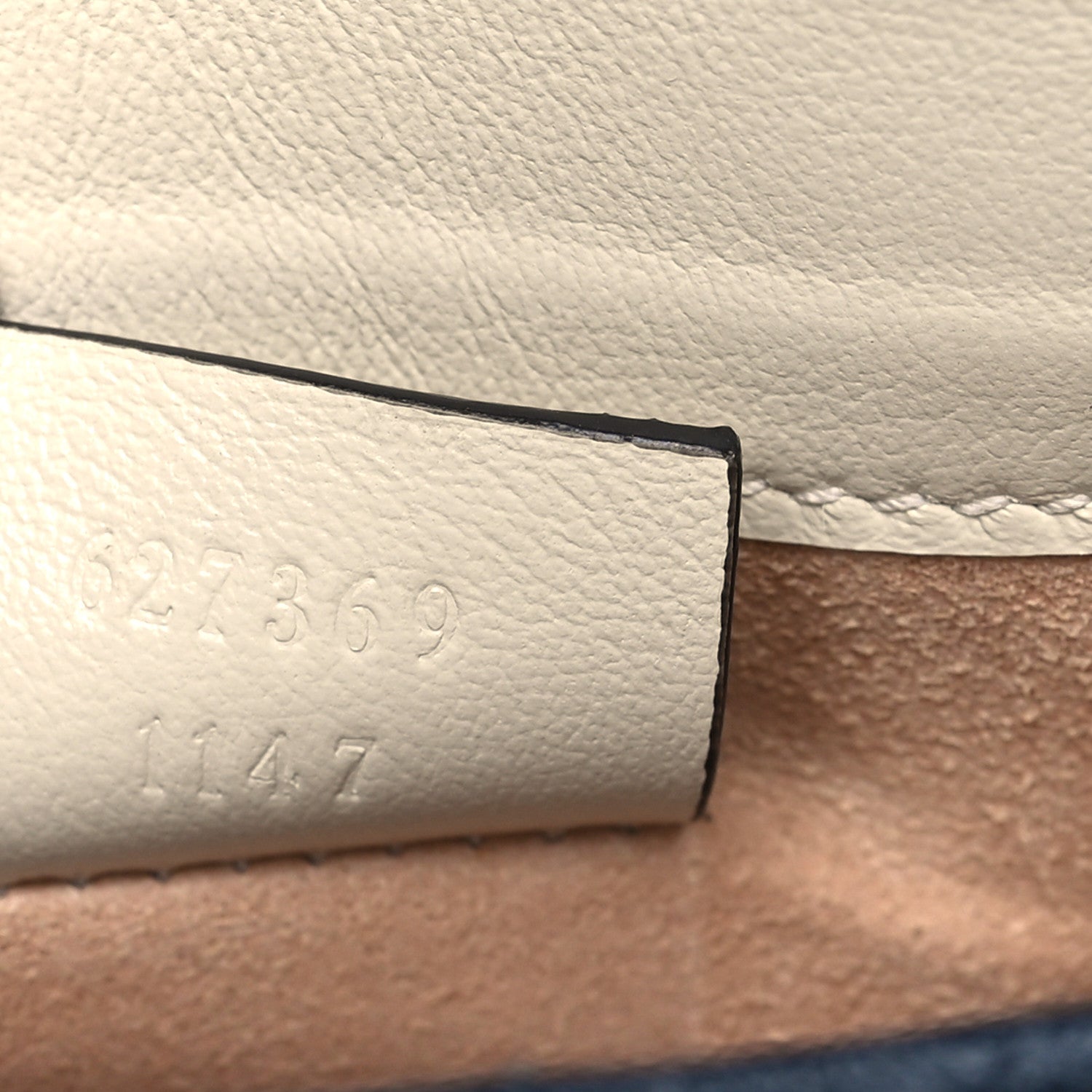 Gucci Vintage Effect Calfskin Matelasse Diagonal Torchon GG Marmont Phone Crossbody Bag Mystic White Blue Agata 8 of 10