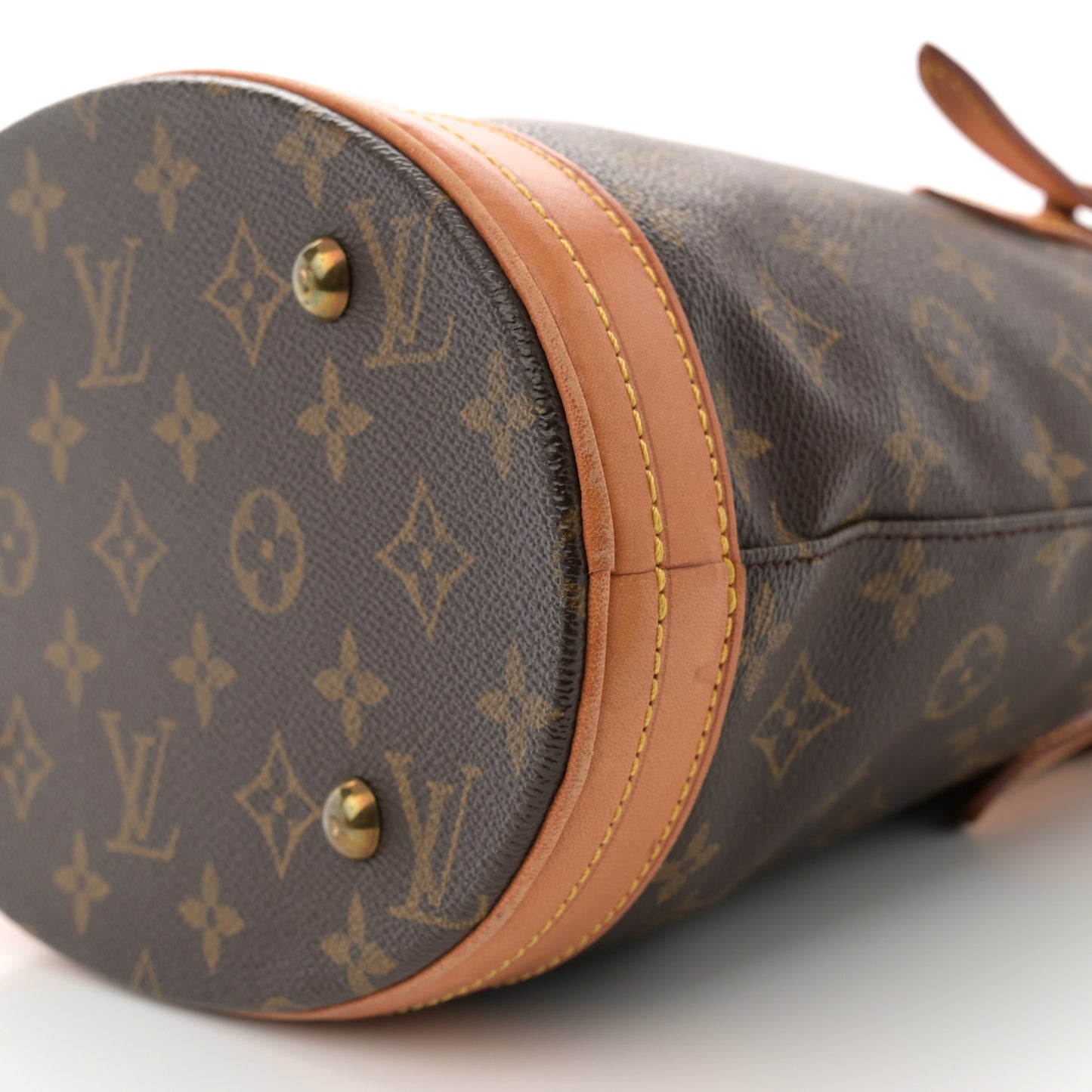 Monogram Petit Bucket 23