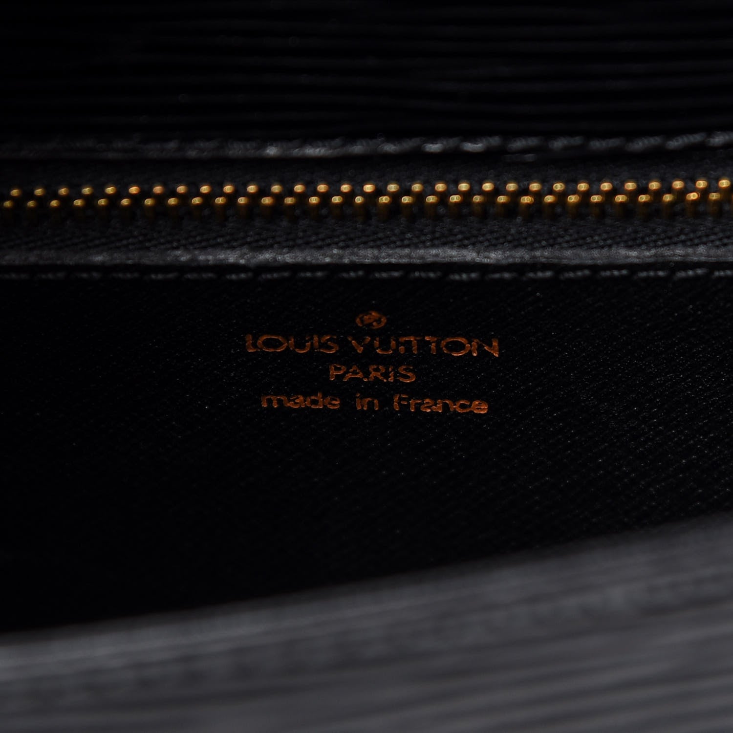 Louis Vuitton Epi Saint Cloud GM Black 6 of 8