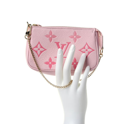 Louis Vuitton Empreinte Monogram Giant By The Pool Mini Pochette Accessories Bouton De Rose 2 of 10