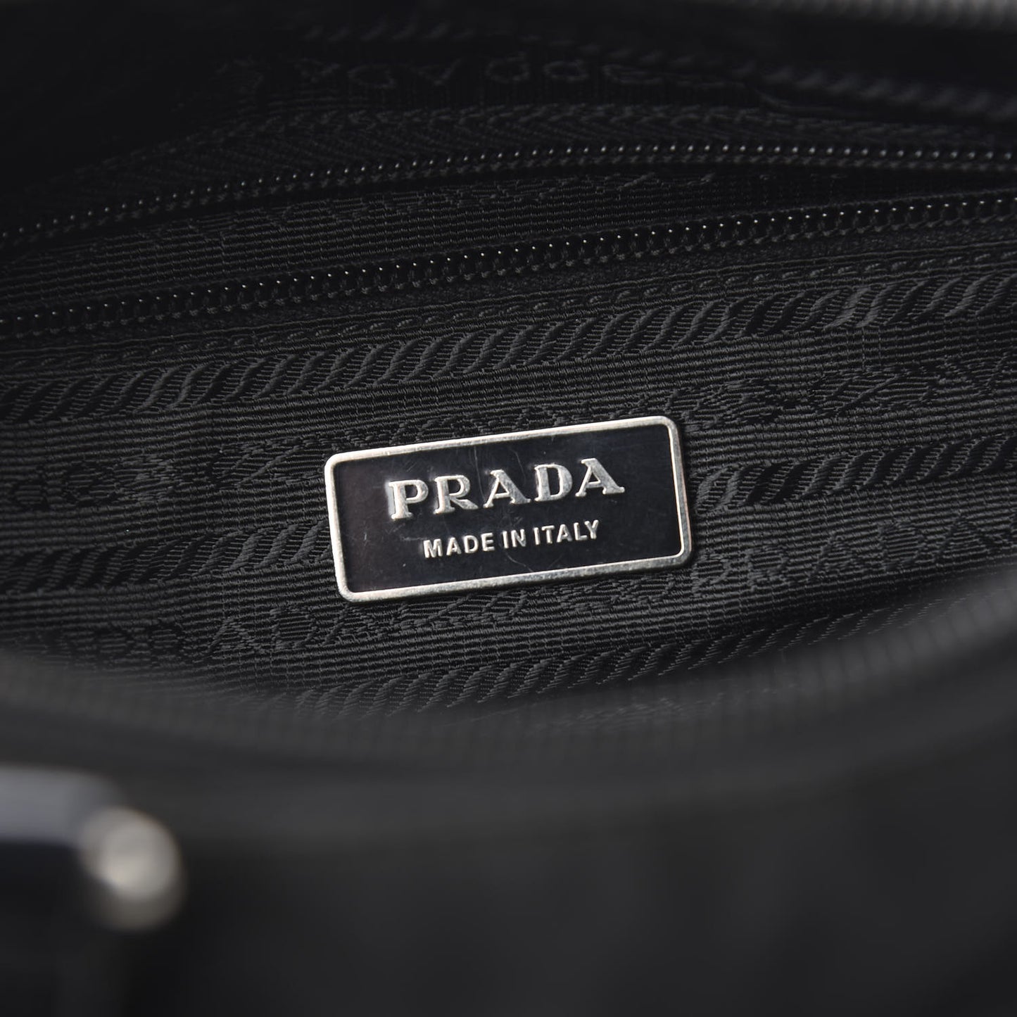 Tessuto Nylon Spazzolato Logo Tote Black