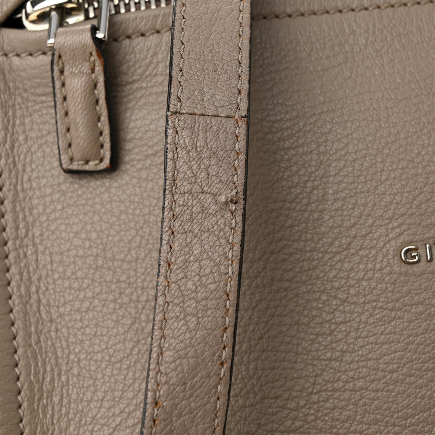 Sugar Goatskin Small Pandora Mastic