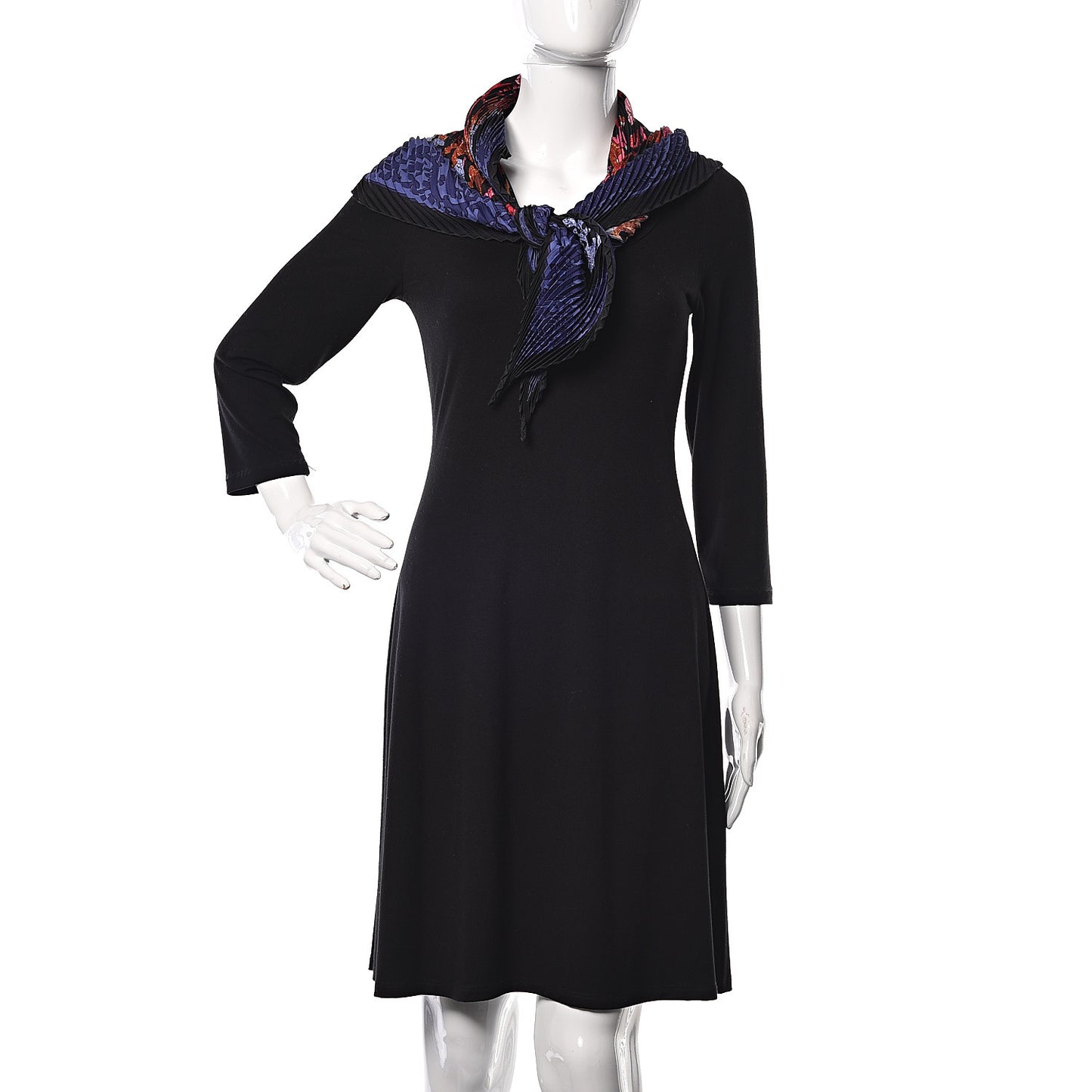 Silk Plisse Early America Scarf 90 Black Bleu Nuit Rouge
