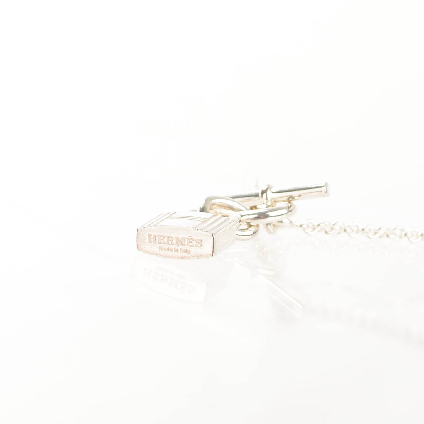 Sterling Silver Cadenas Kelly Lock Pendant Necklace