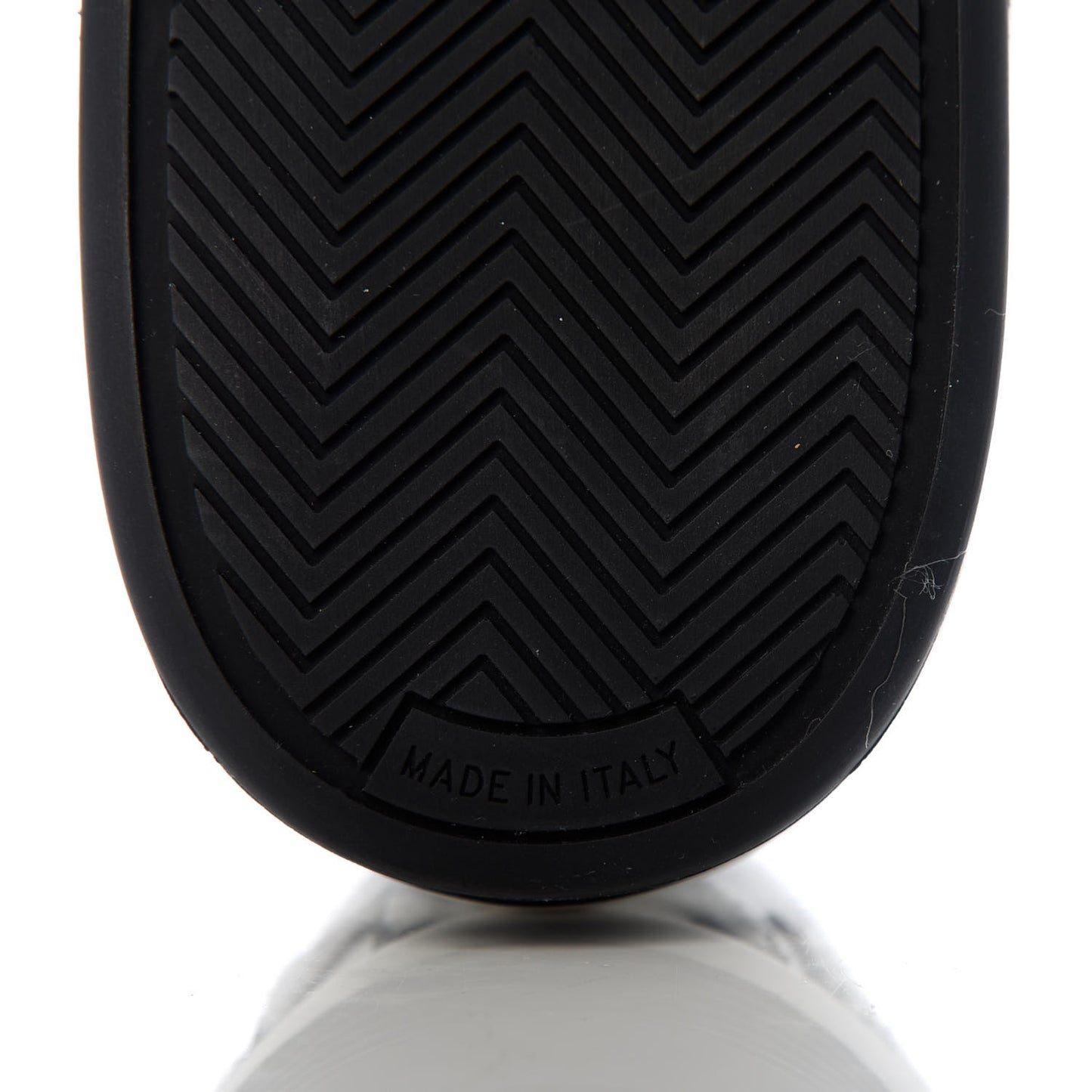 Calfskin Womens Logo Sneakers 41 Black White