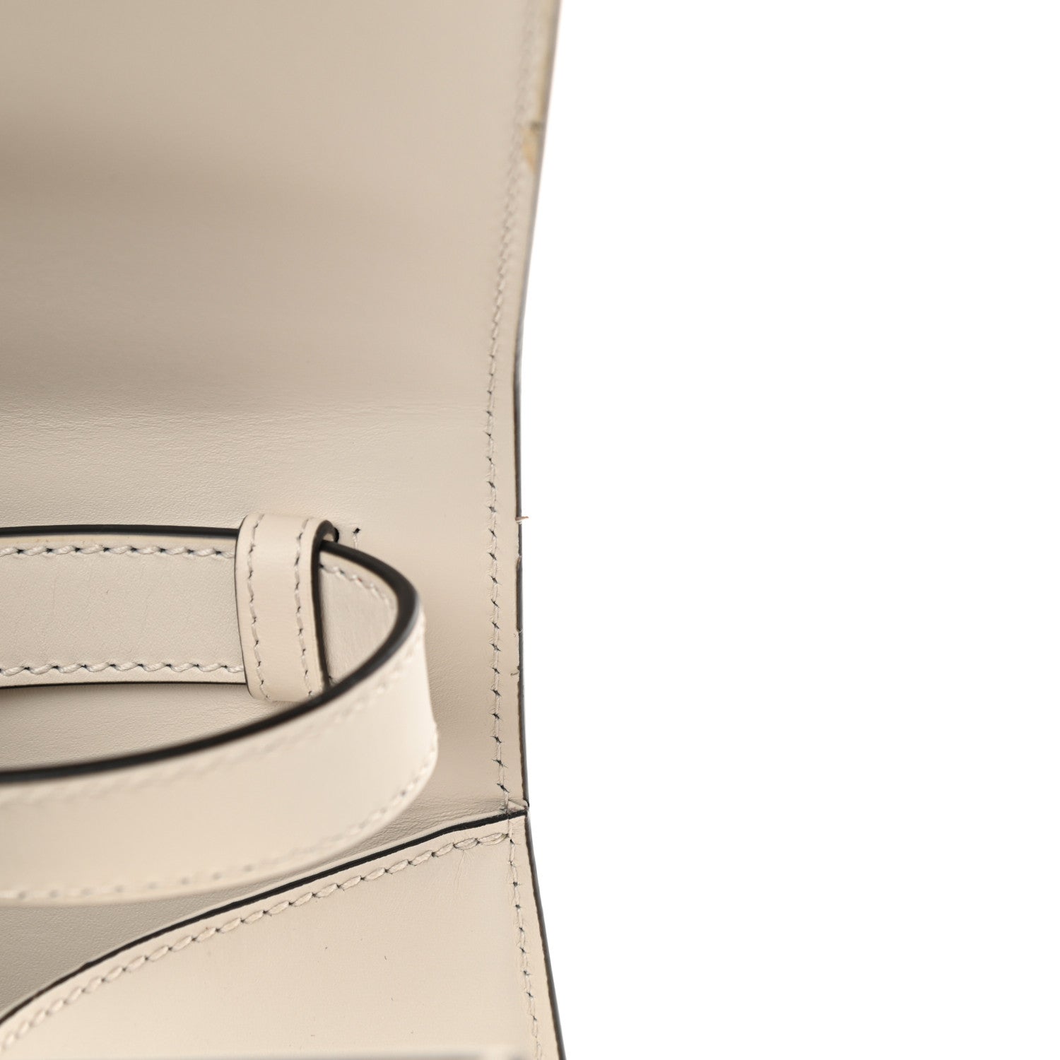 Gucci Calfskin Maxi Sylvie Top Handle Bag White 11 of 12