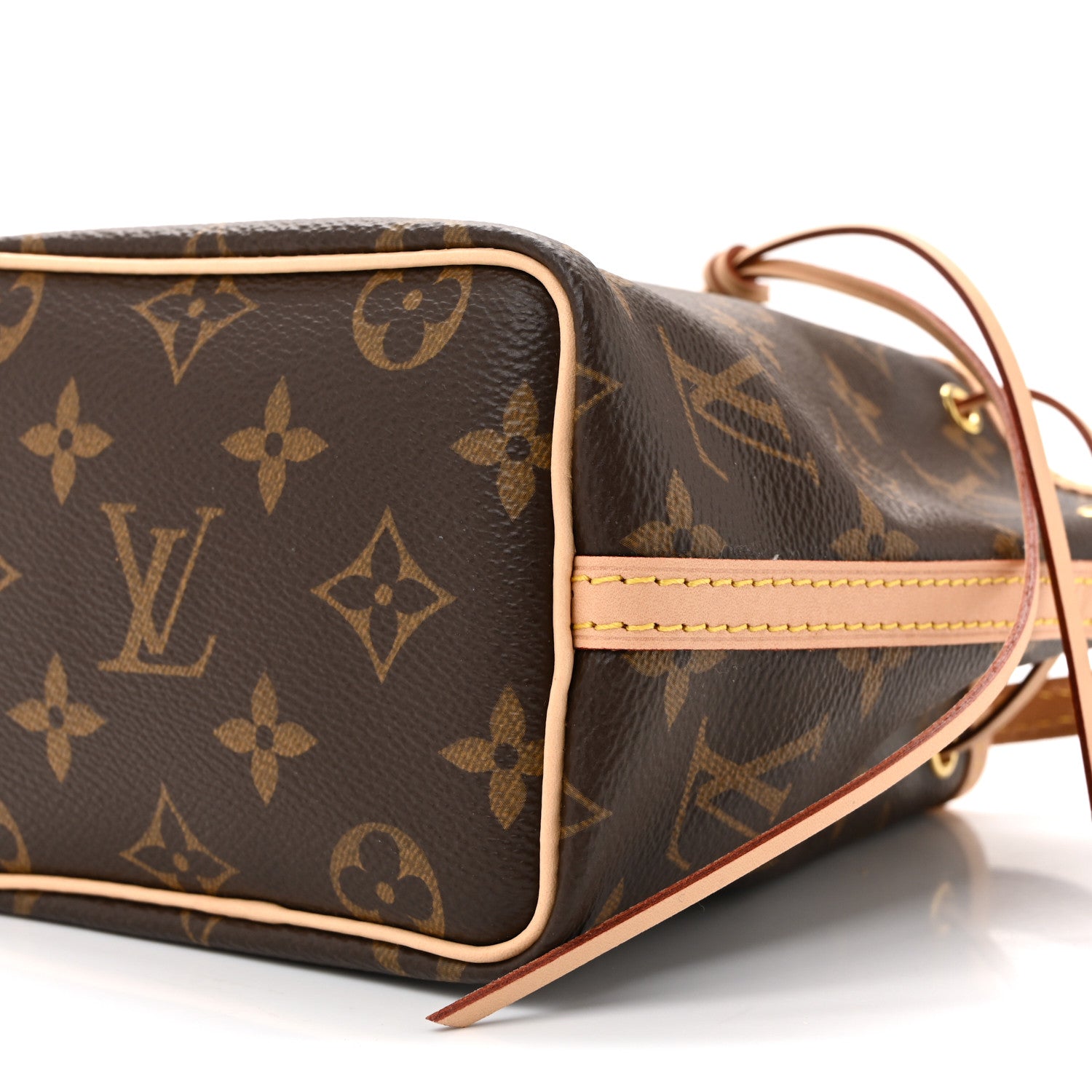 Louis Vuitton Monogram Nano Noe 10 of 10