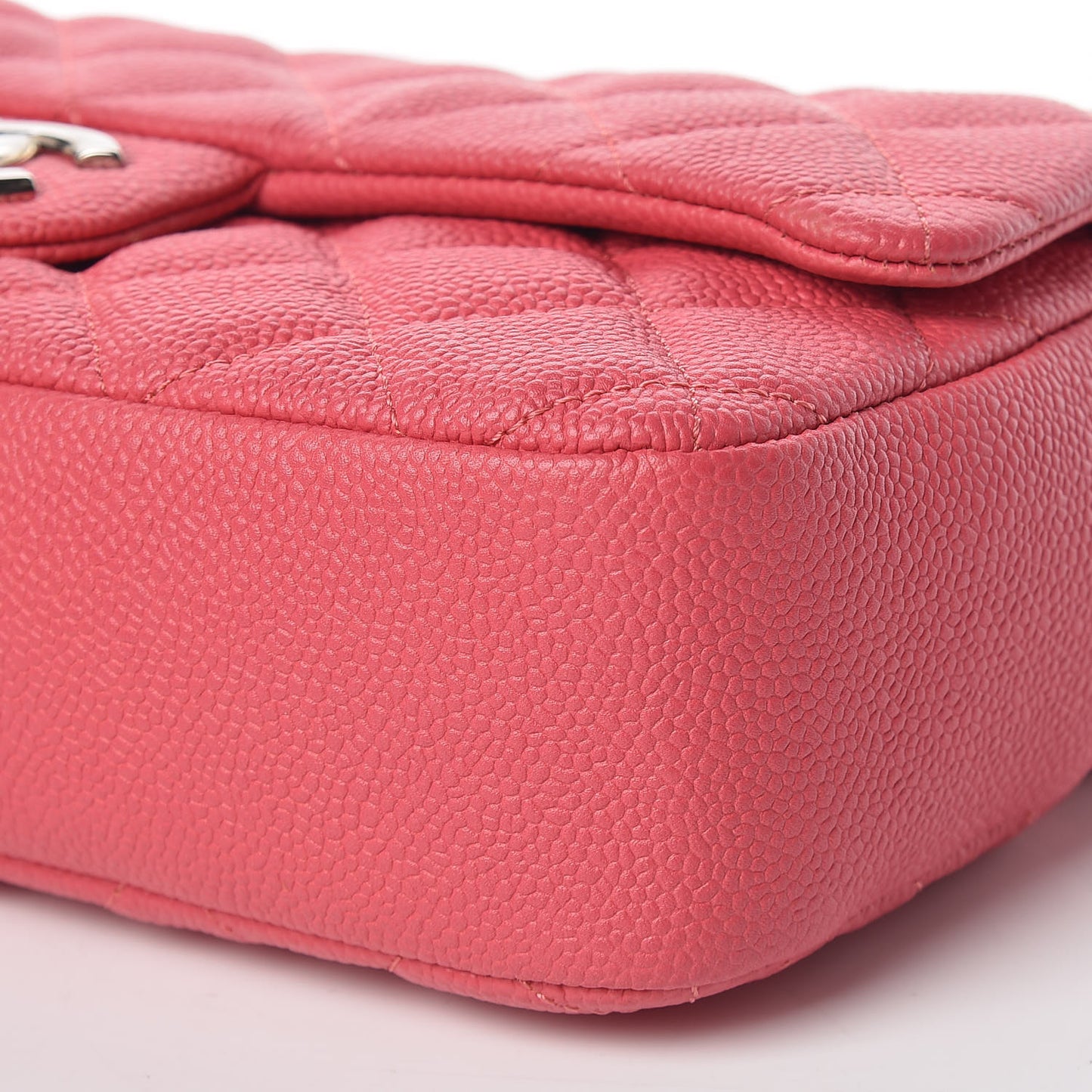 Caviar Quilted Medium Easy Flap Coral