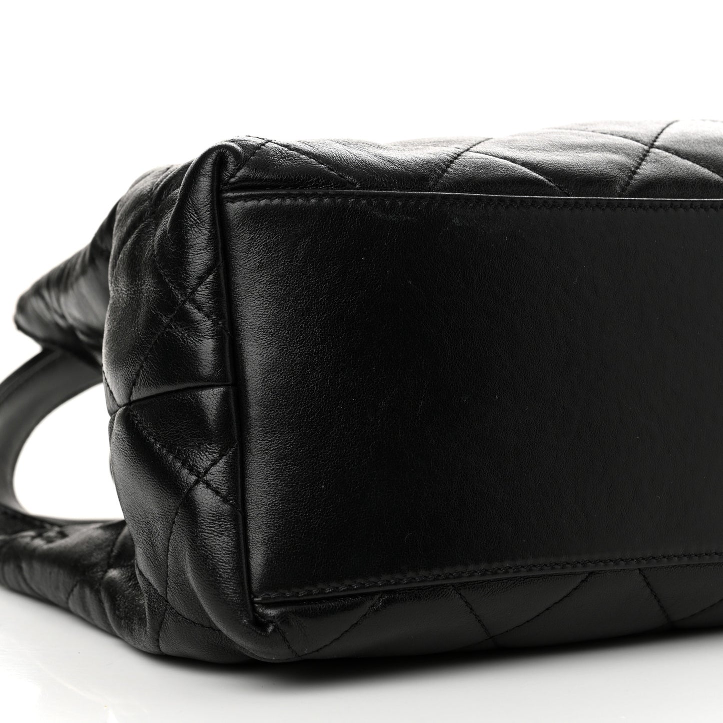 Shiny Lambskin Quilted CC Belt Shopping Bag Black Black