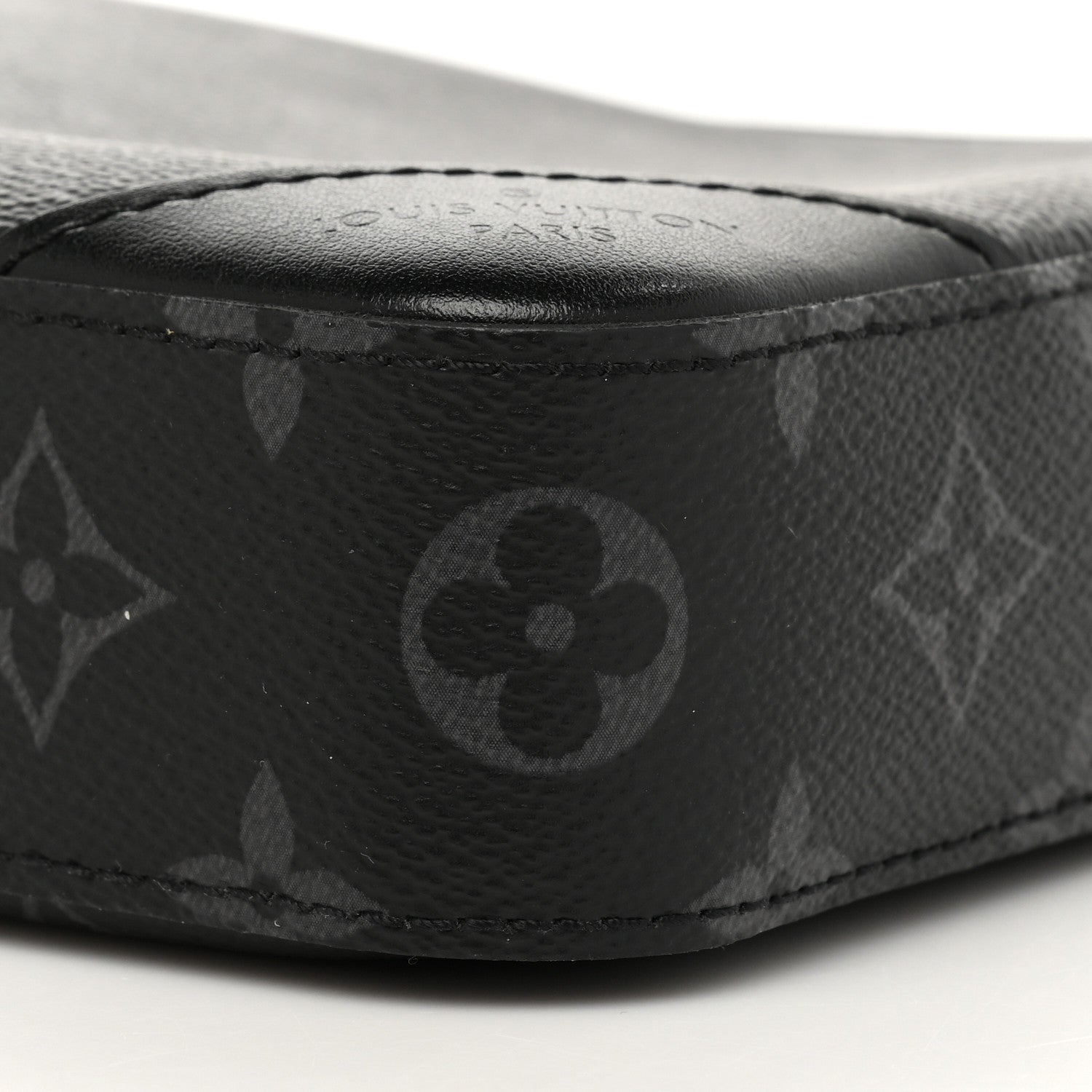 Louis Vuitton Reverse Monogram Eclipse Trio Messenger 9 of 10
