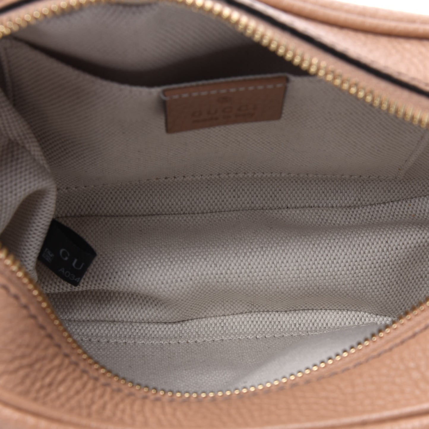 Pebbled Calfskin Small Soho Disco Bag Camelia