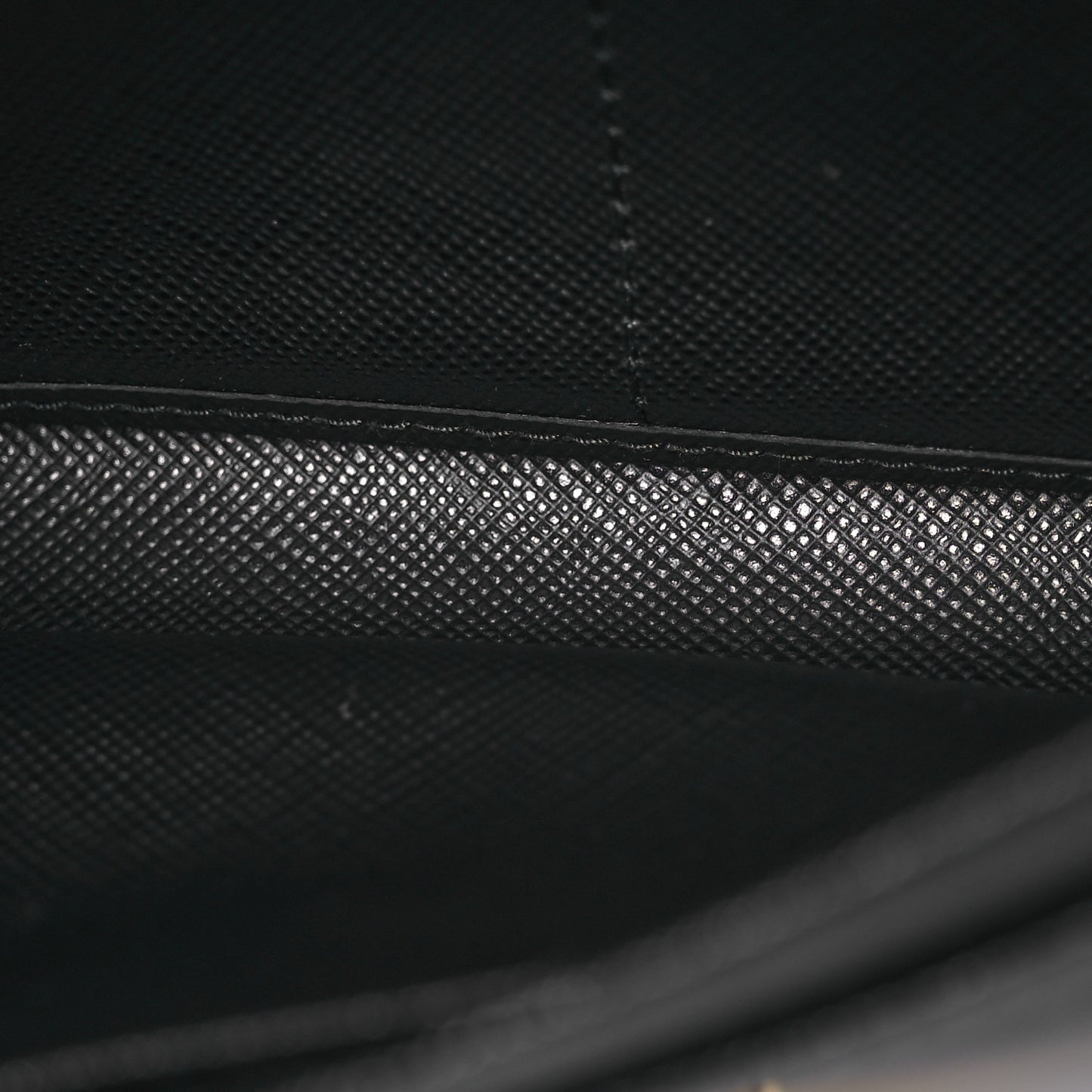 Saffiano Chain Wallet Black