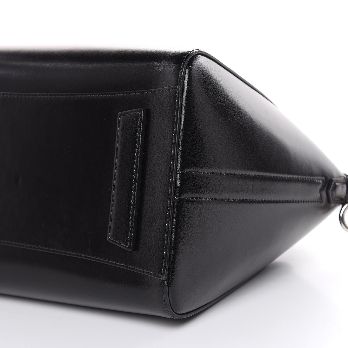 Shiny Lord Calfskin Medium Antigona Black