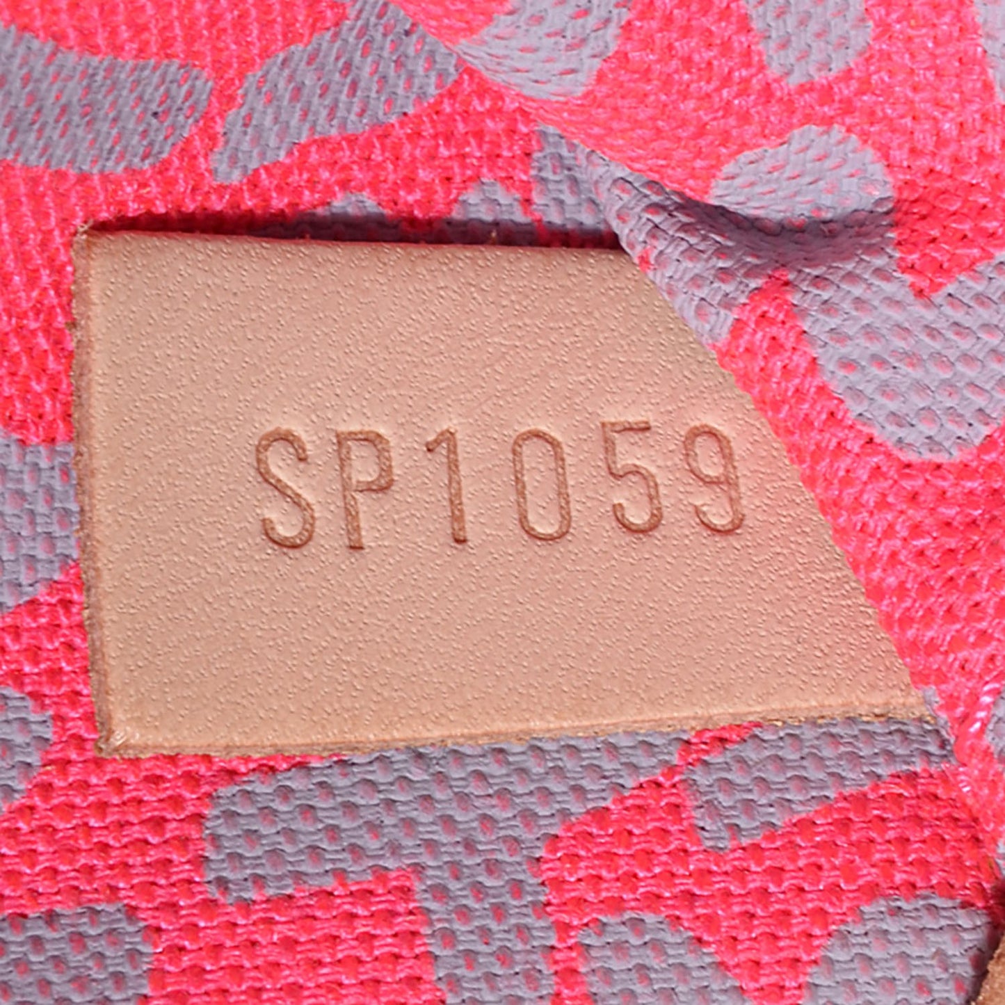 Monogram Graffiti Neverfull GM Fuchsia