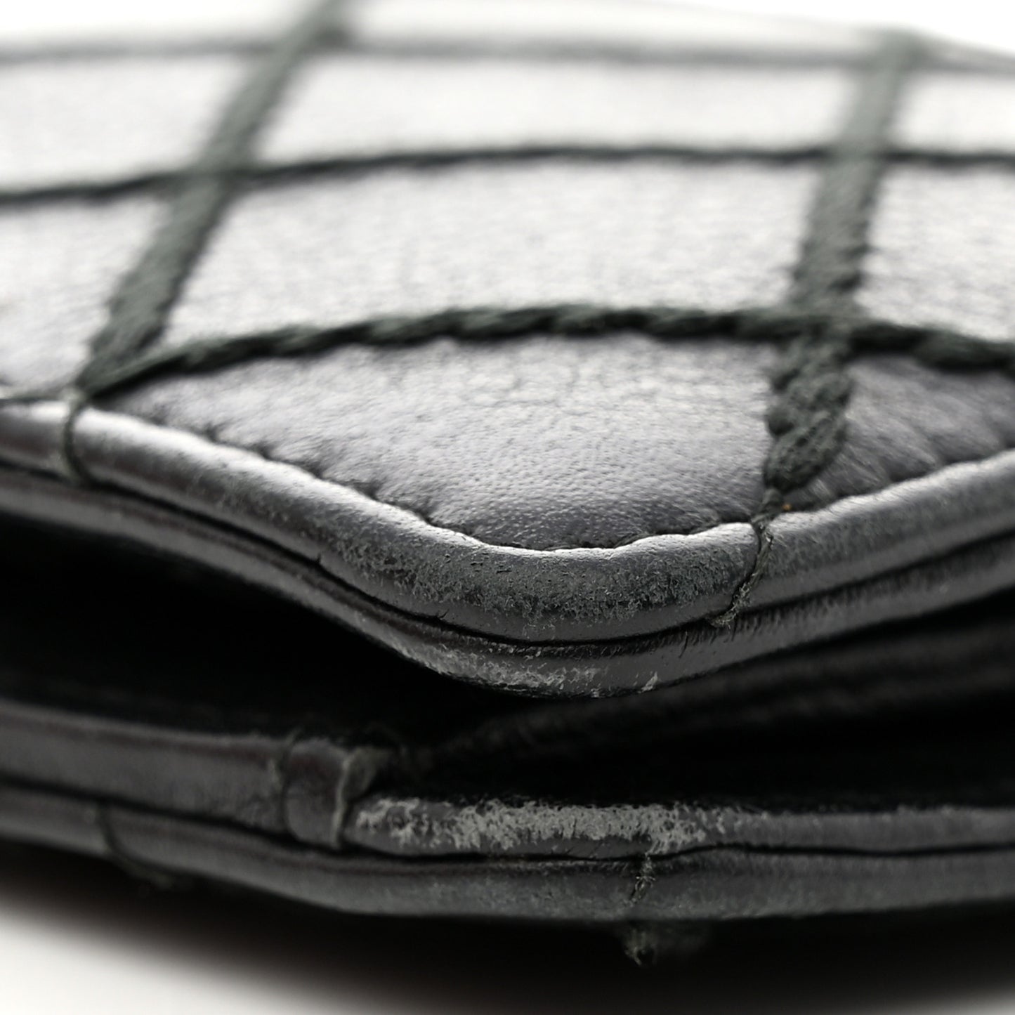 Distressed Caviar Stitched Yen Wallet Black