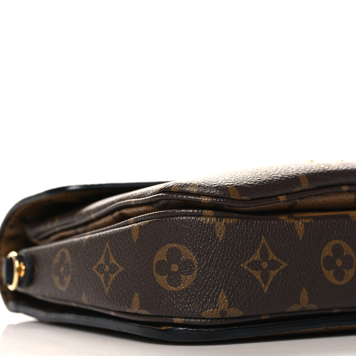 Reverse Monogram Pochette Metis