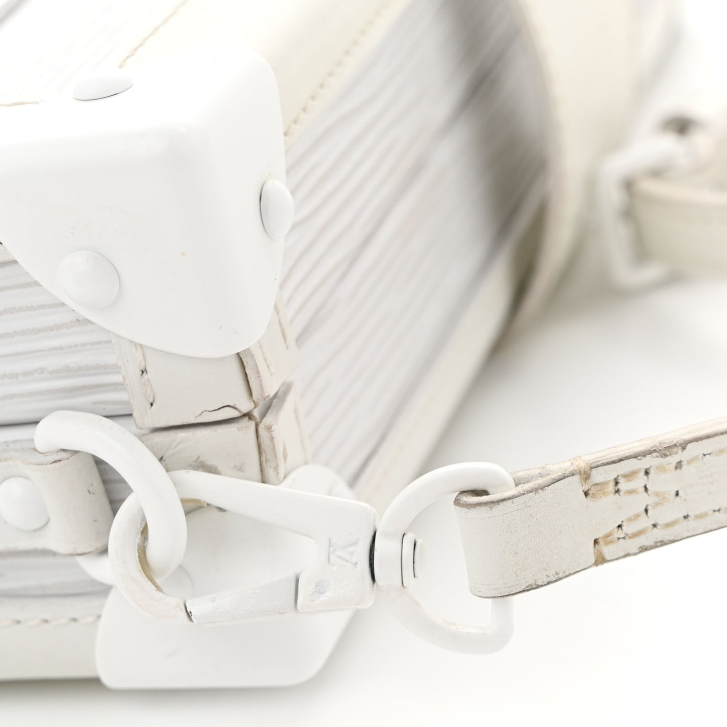 Epi Monochrome Petite Malle White