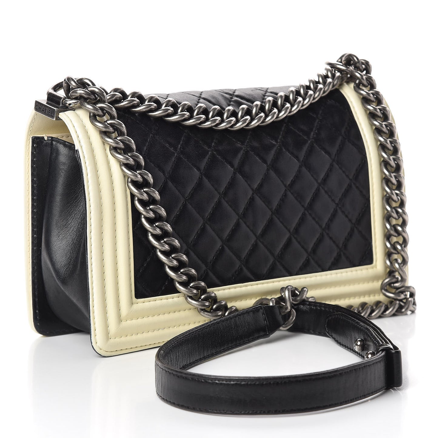 Lambskin Quilted Medium Boy Flap Black White