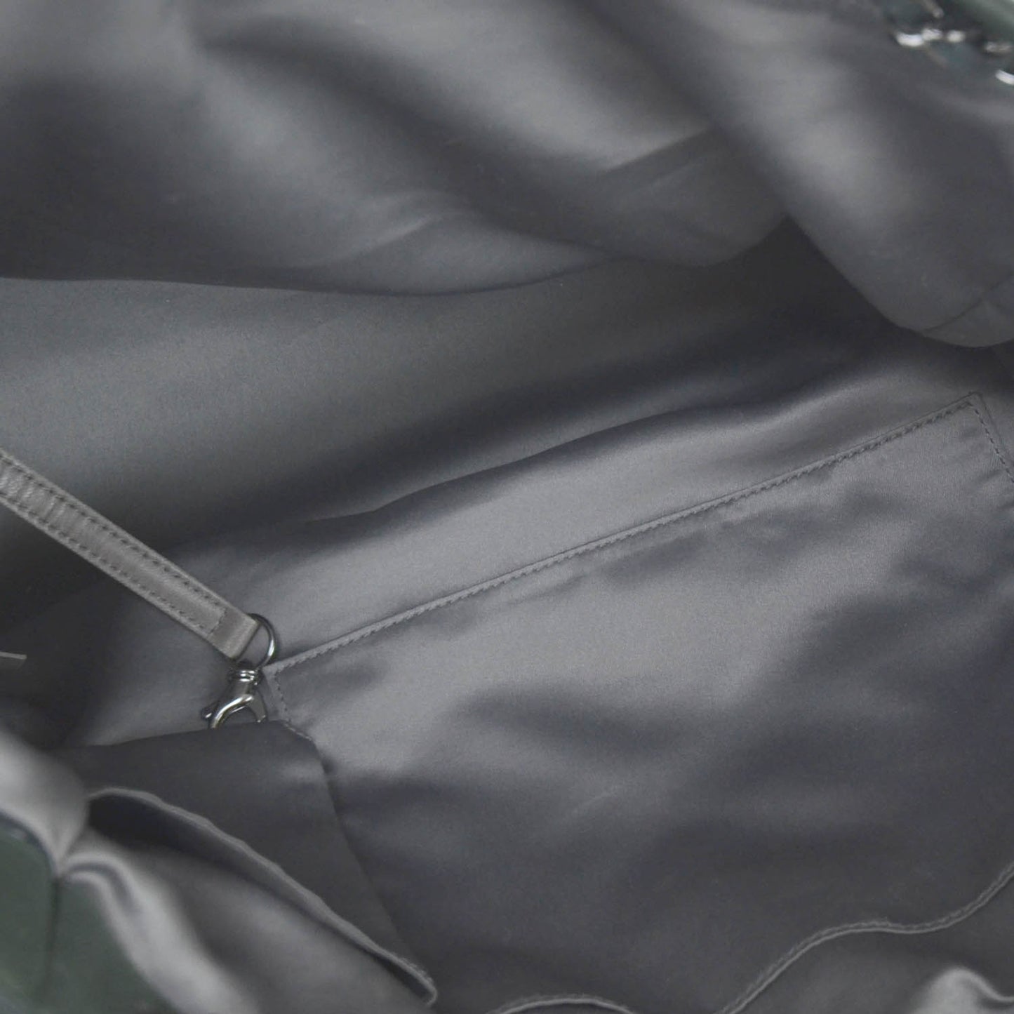Lambskin Large Bubble Quilt Tote Green