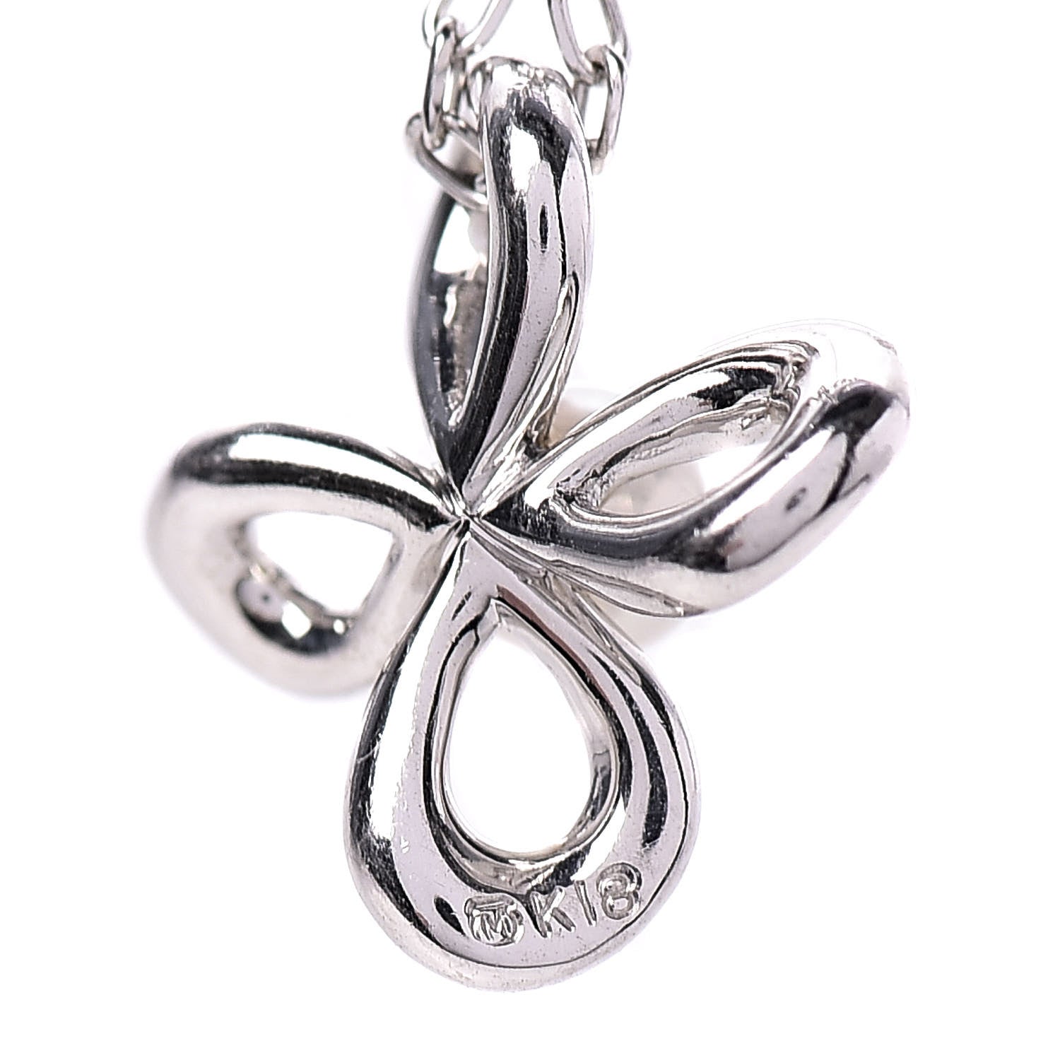 Mikimoto 18K White Gold Pearl 4mm Flower Pendant Necklace 5 of 6