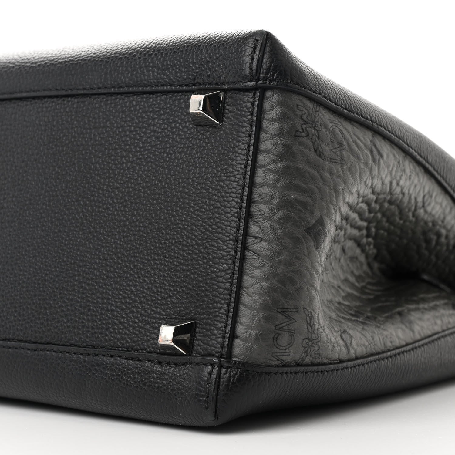 MCM Grained Calfskin Visetos Medium Sarah Hobo Black 10 of 11