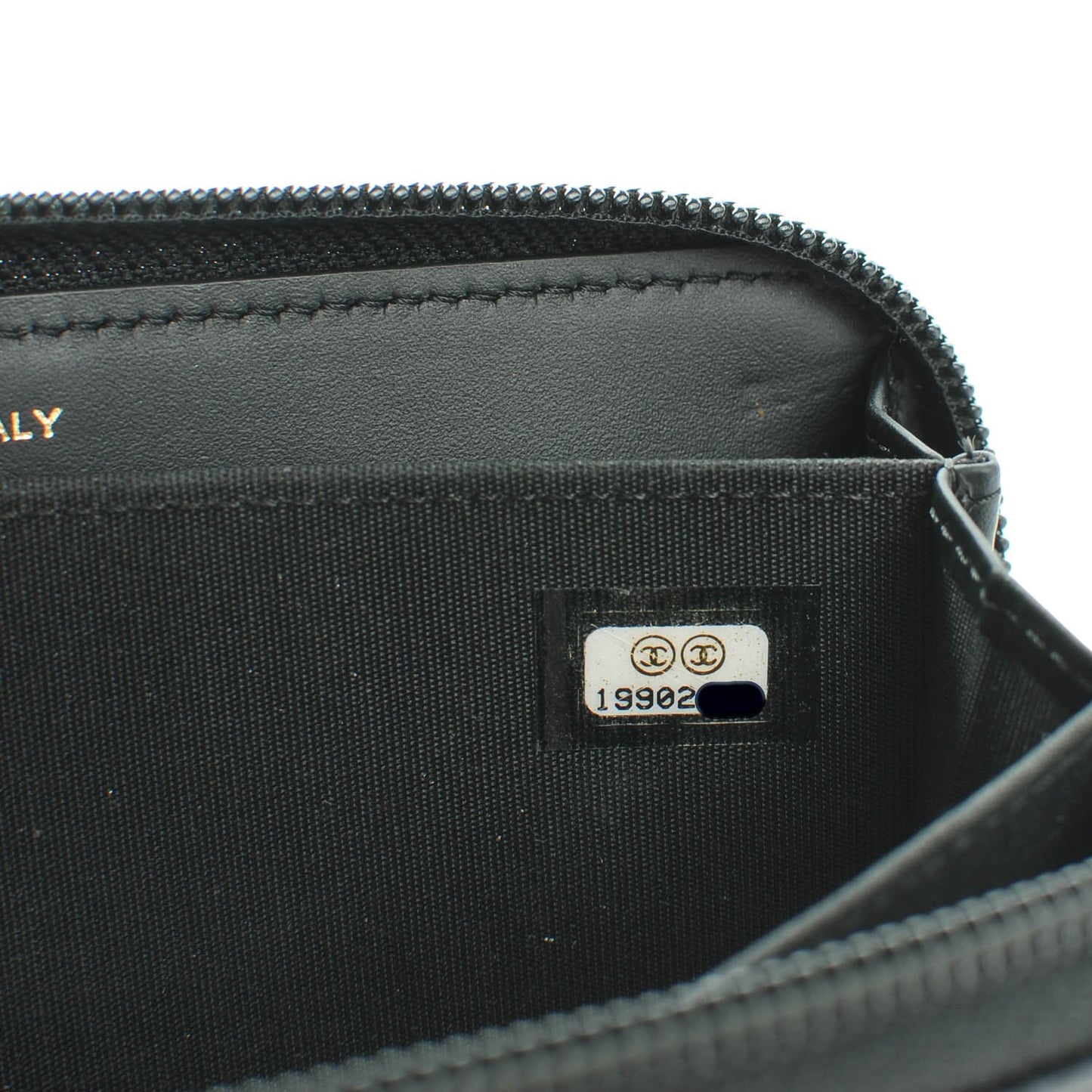 Caviar Quilted Small Boy Zip Around Wallet Black