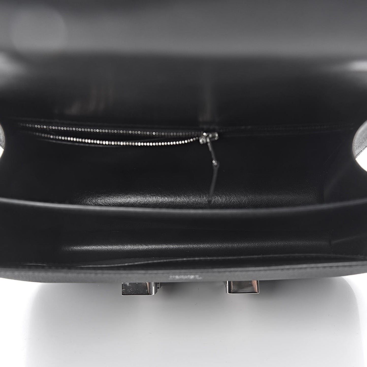 Epsom Constance 24 Black