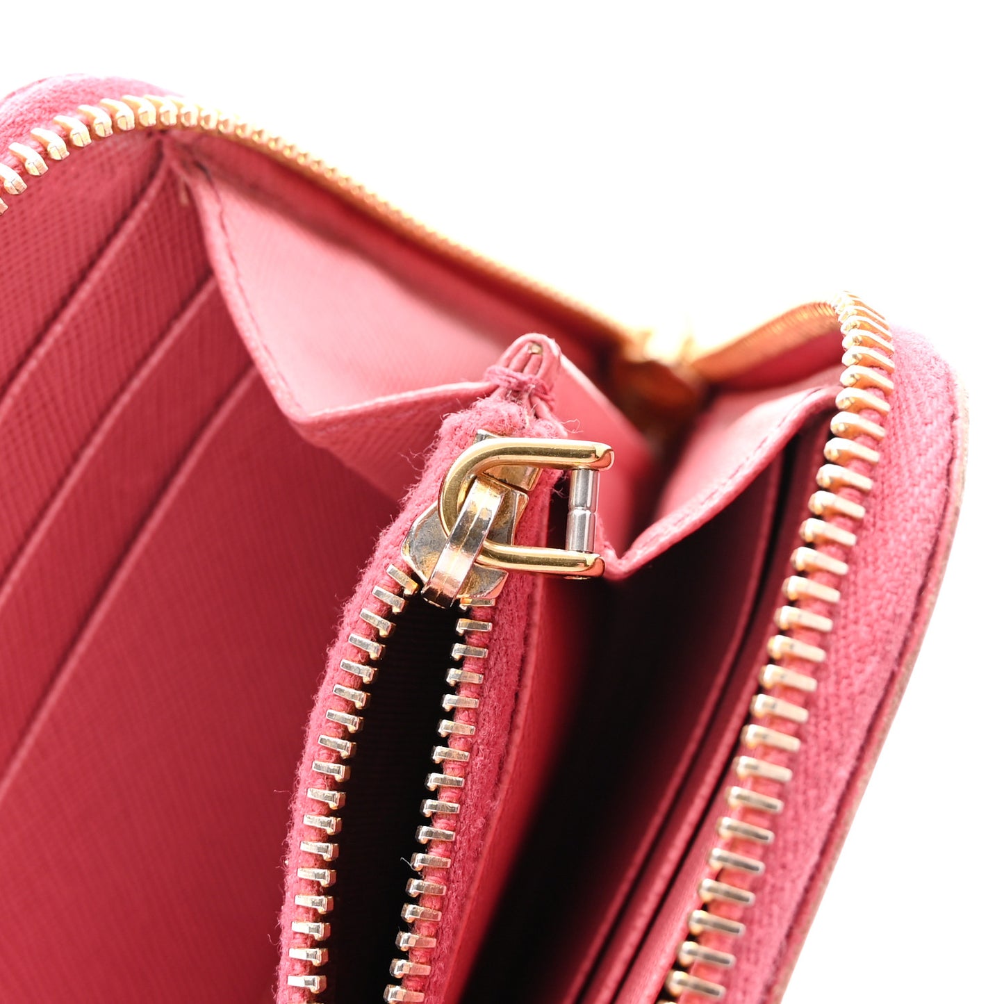 Saffiano Metal Zip Around Wallet Ibisco