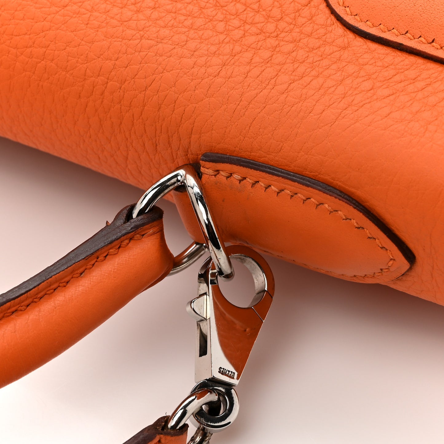 Taurillon Clemence Kelly Retourne 32 Orange