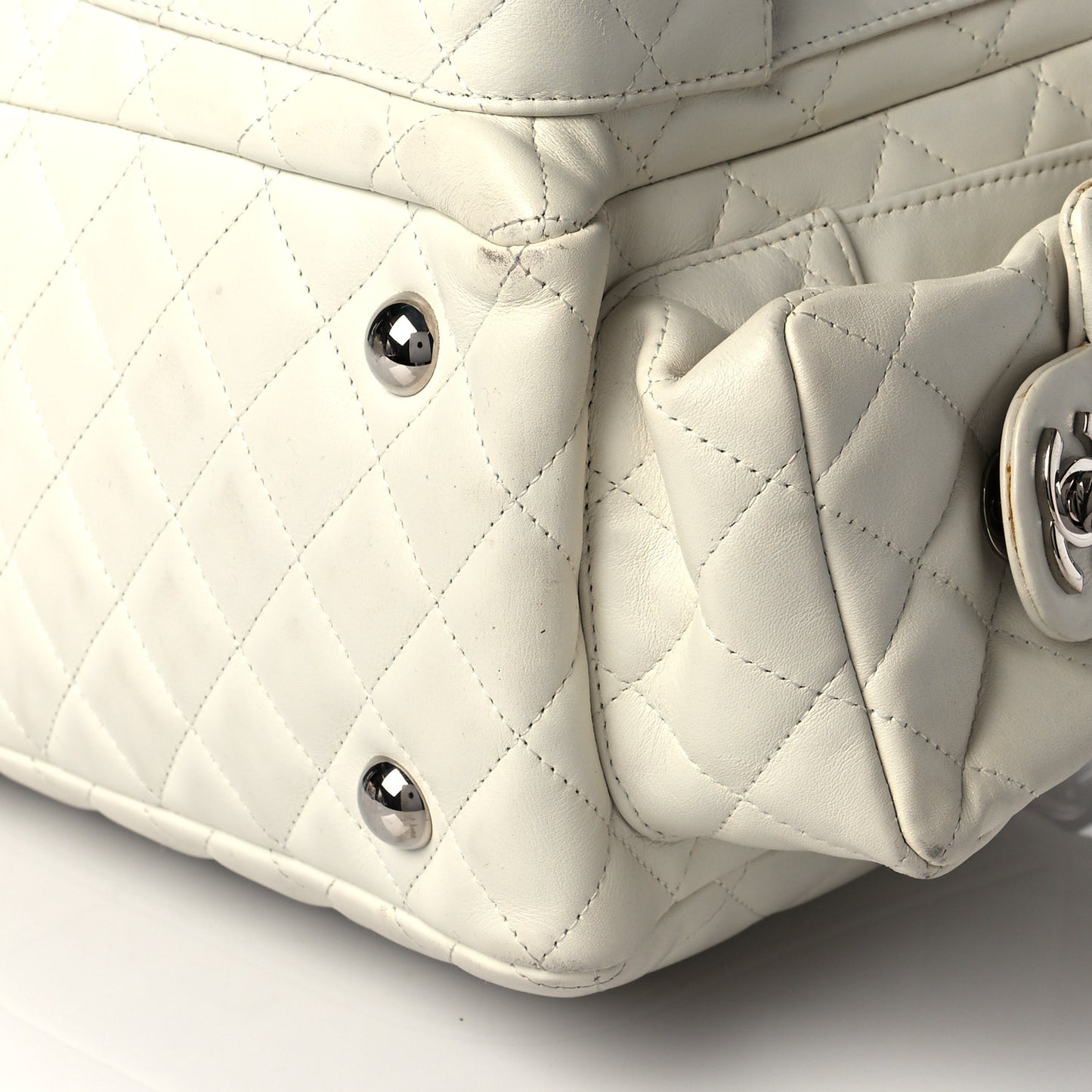 Calfskin Quilted Large Cambon Multipocket Reporter White