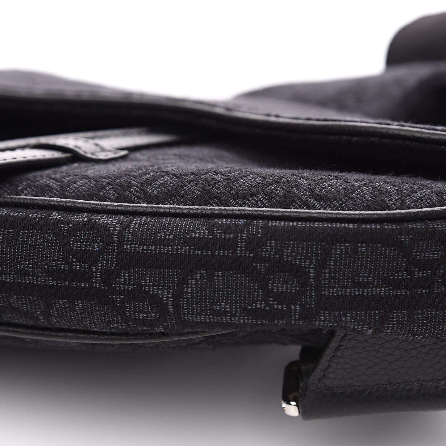 Oblique Mens Saddle Bag Black