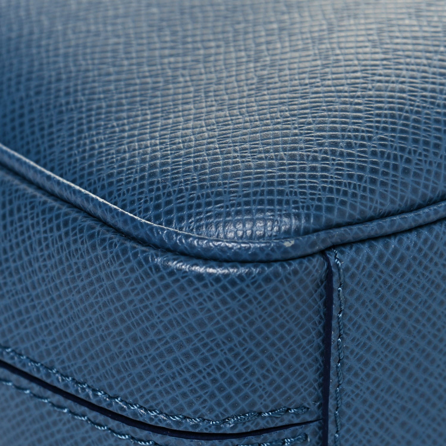 Louis Vuitton Taiga Porte-Documents Voyage PM Neva 10 of 12
