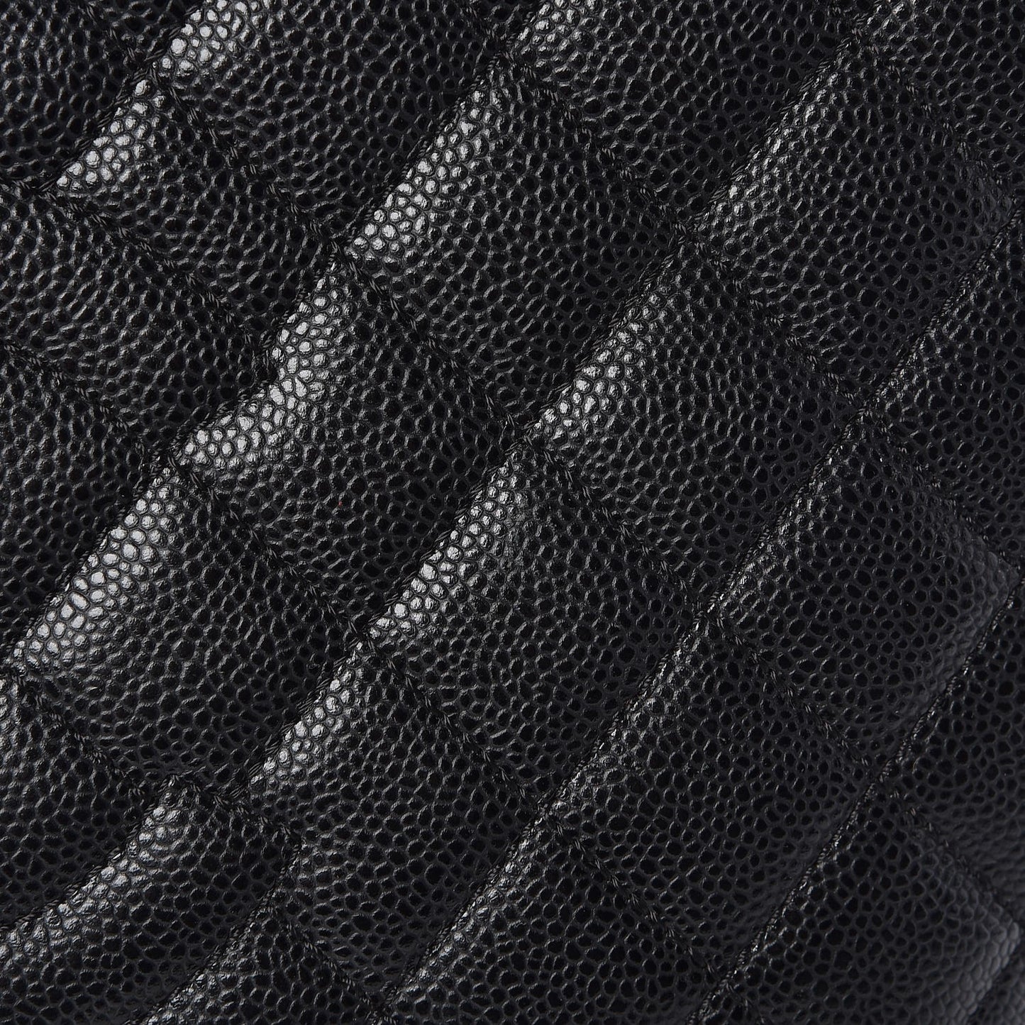 Caviar Quilted XL Grand Shopping Tote GST Black